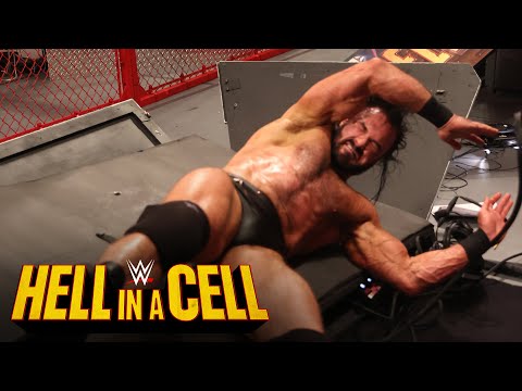 Randy Orton smashes Drew McIntyre into Hell: WWE Hell in a Cell 2020 (WWE Community Queer)