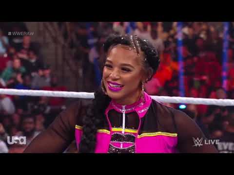 Becky Lynch interrupts Bianca Belair – WWE RAW 2/21/2022