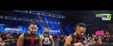 The Bloodline ataca a Kevin Owens – WWE SmackDown 20 de Septiembre 2024 Español